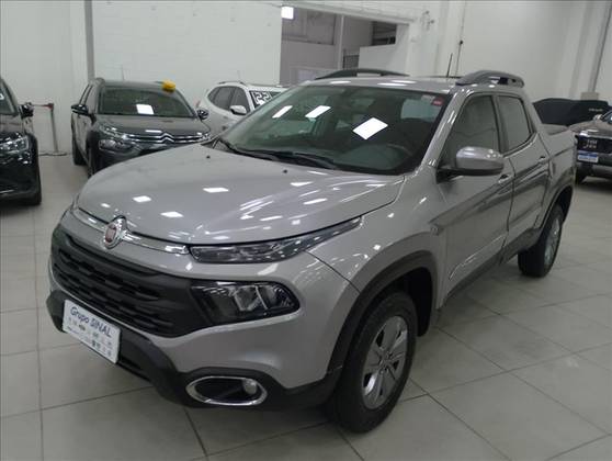 FIAT TORO 1.8 16V EVO FLEX FREEDOM AT6 FIAT TORO 1.8 16V EVO FLEX FREEDOM AT6